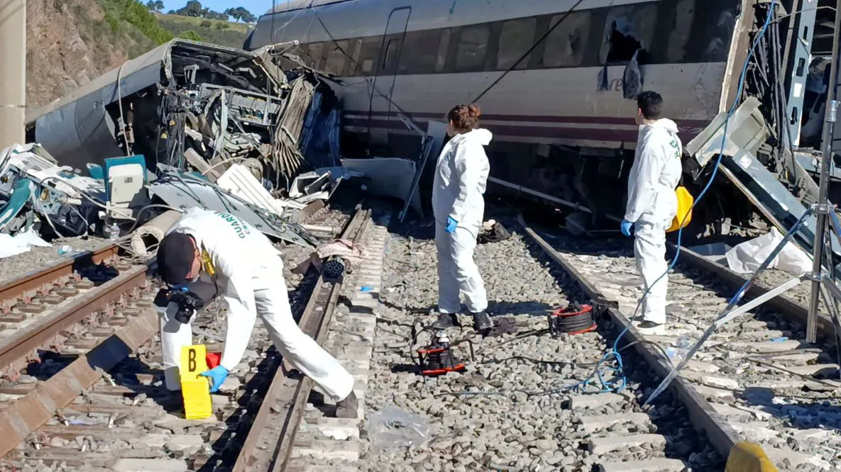 Accidente Ferroviario España by NA Guardia Civil