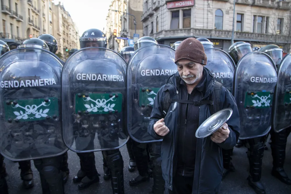 Represión a jubilados (NA) 2