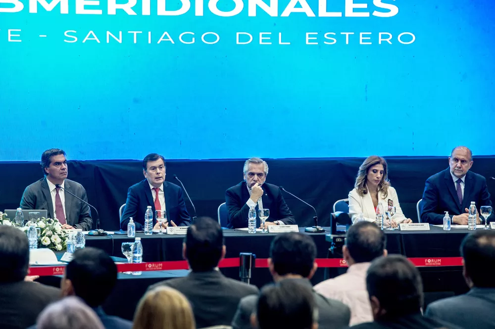 alberto fernandez telam