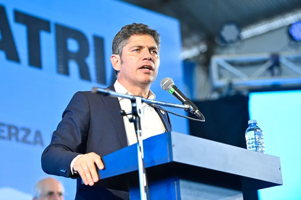 Kicillof by red X
