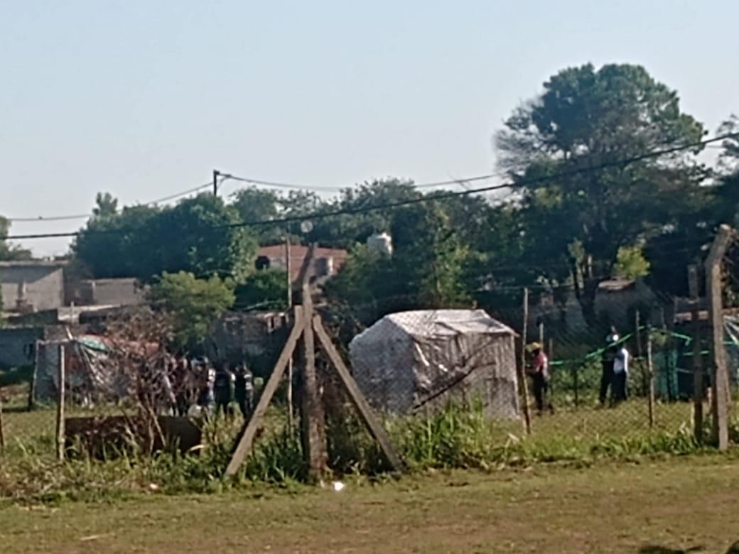 Con 100 efectivos, desalojan un predio camino a Capilla de los Remedios