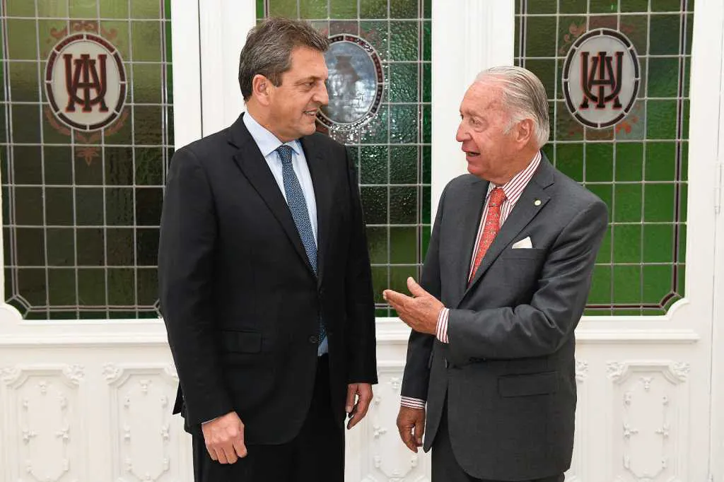 Massa con la UIA by NA