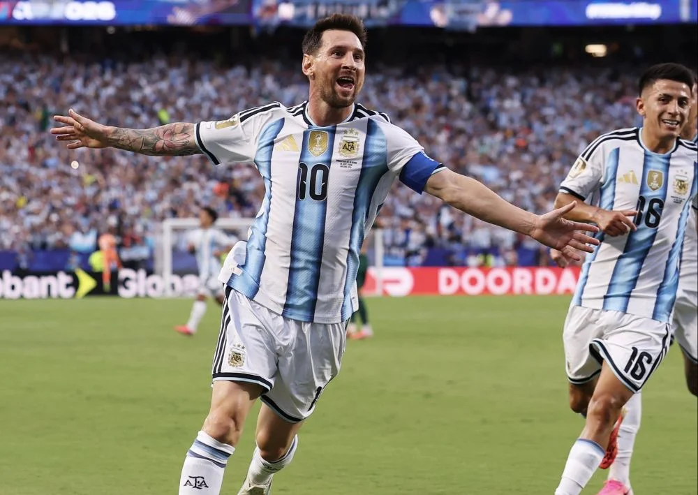 Messi contra Argelia by FIFA