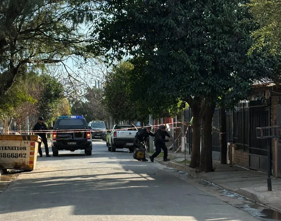 Granada en barrio René Favaloro