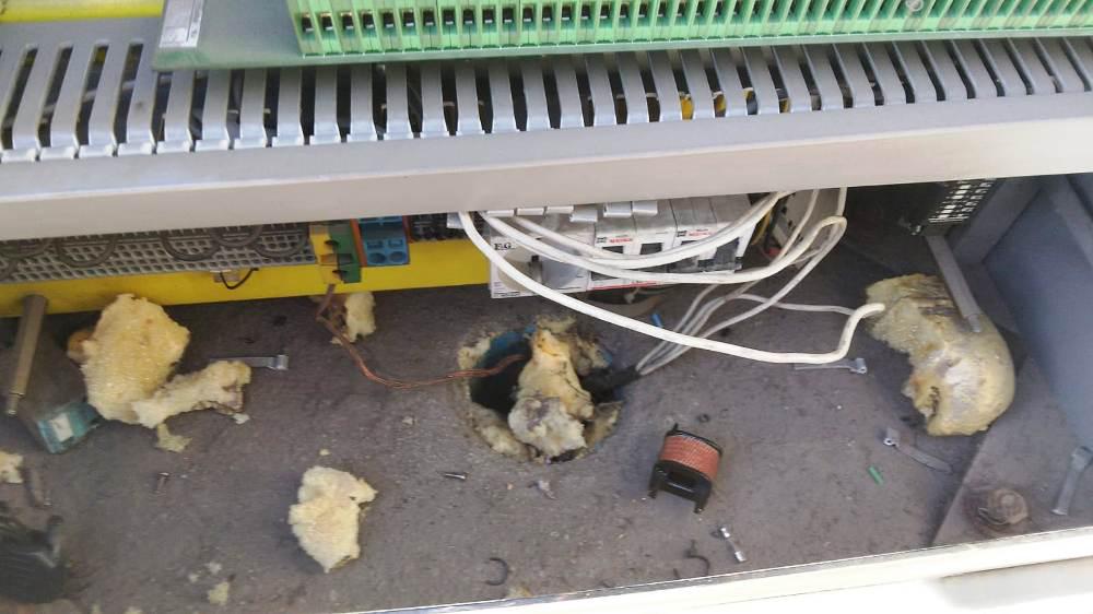 robo de cables en semáforos by Muni