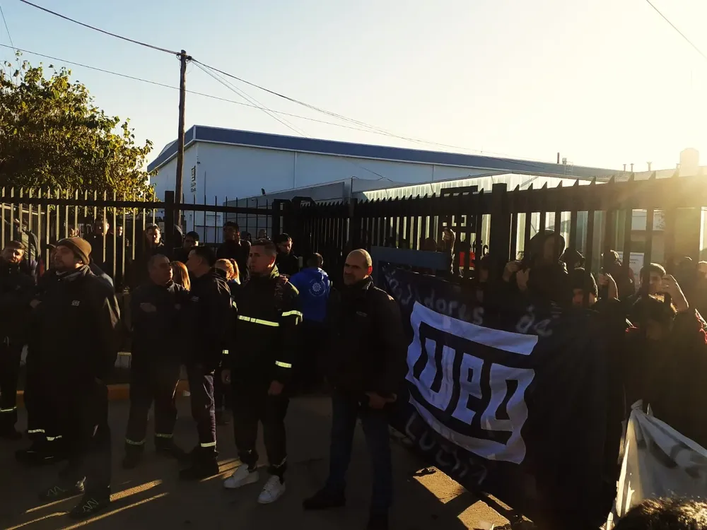 Reclamo por despidos injustificados en la fábrica Weg (UOM)