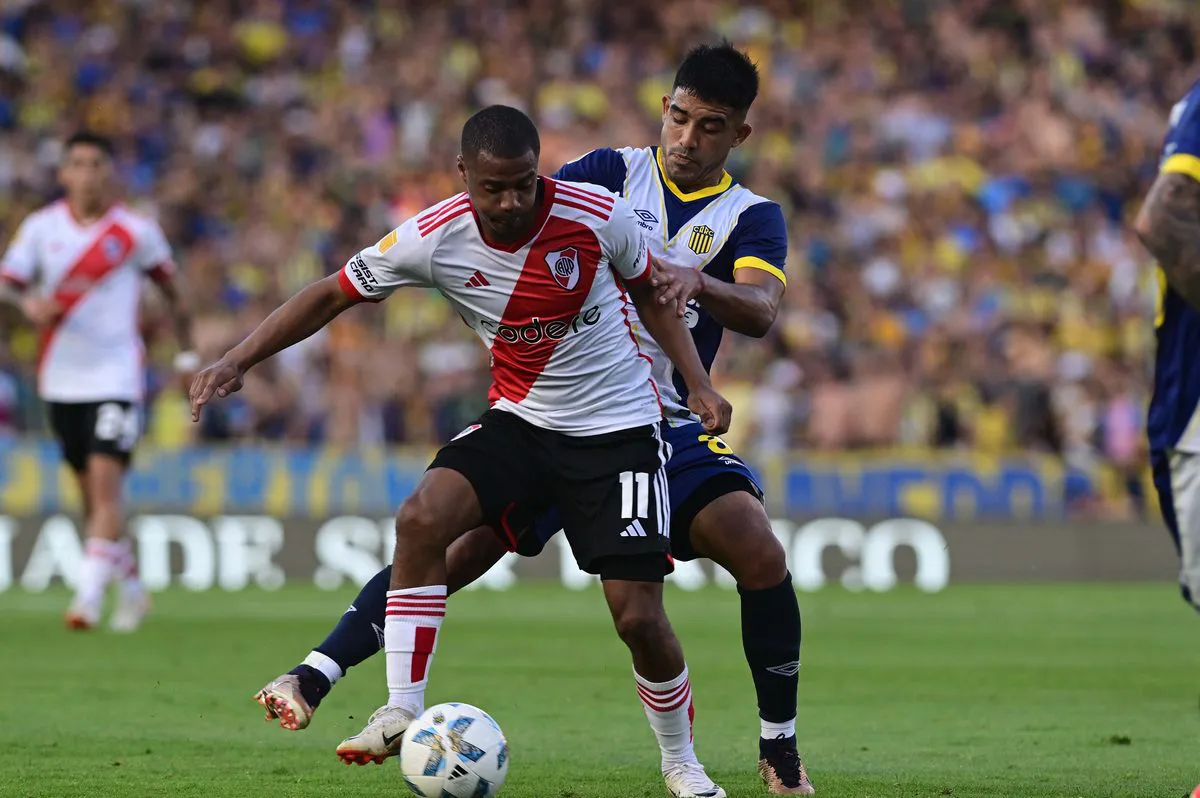 11-11-2023_rosario_central_enfrenta_a_river