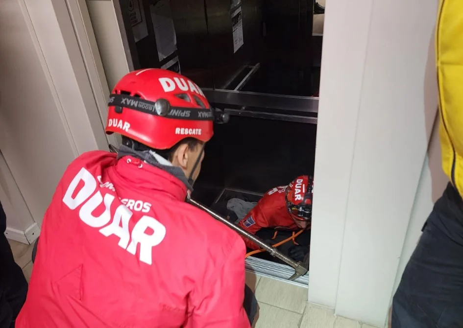 bomberos ascensor