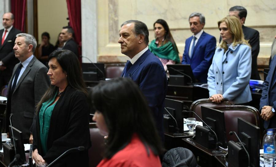 Homenaje de Senado a Angeloz
