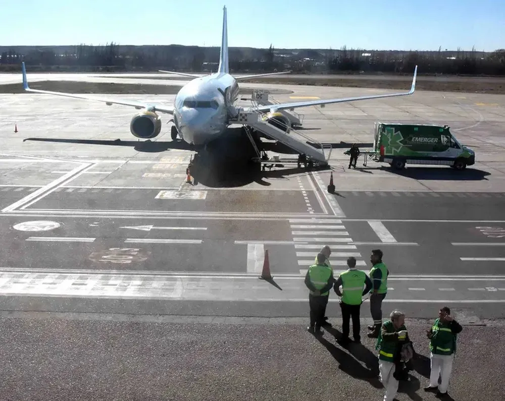 aeropuerto-flybondi- LMNeuquen Claudio Espinoza