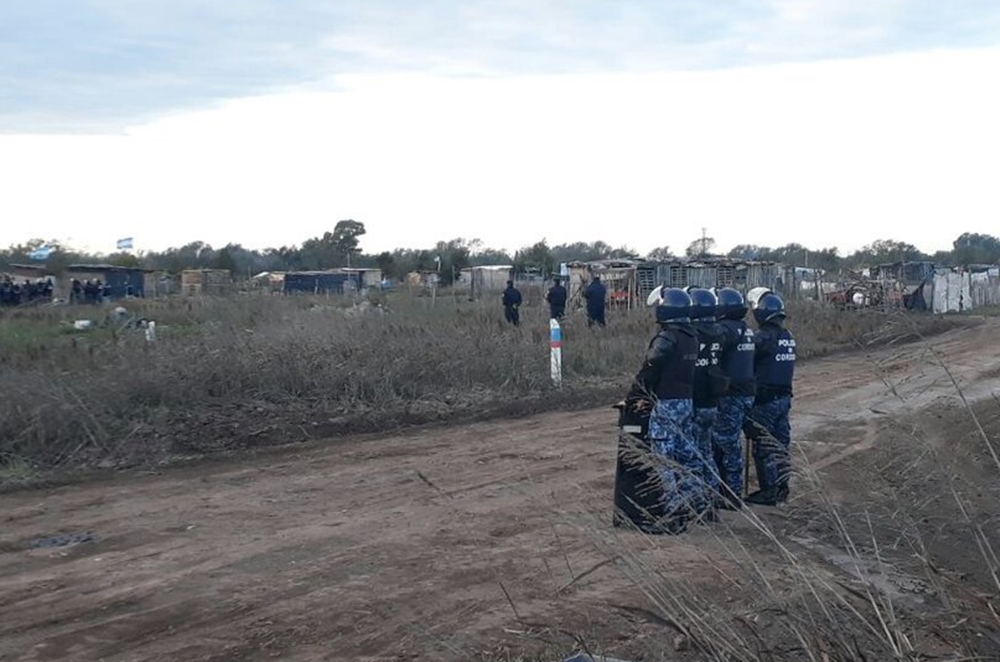 desalojo en juarez celman parque esperanza