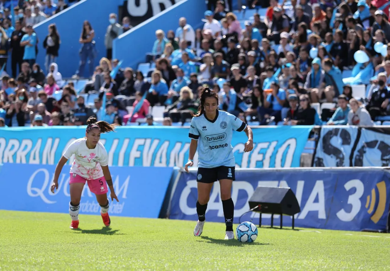 Belgrano continúa goleando en la Primera B del fútbol femenino de AFA 