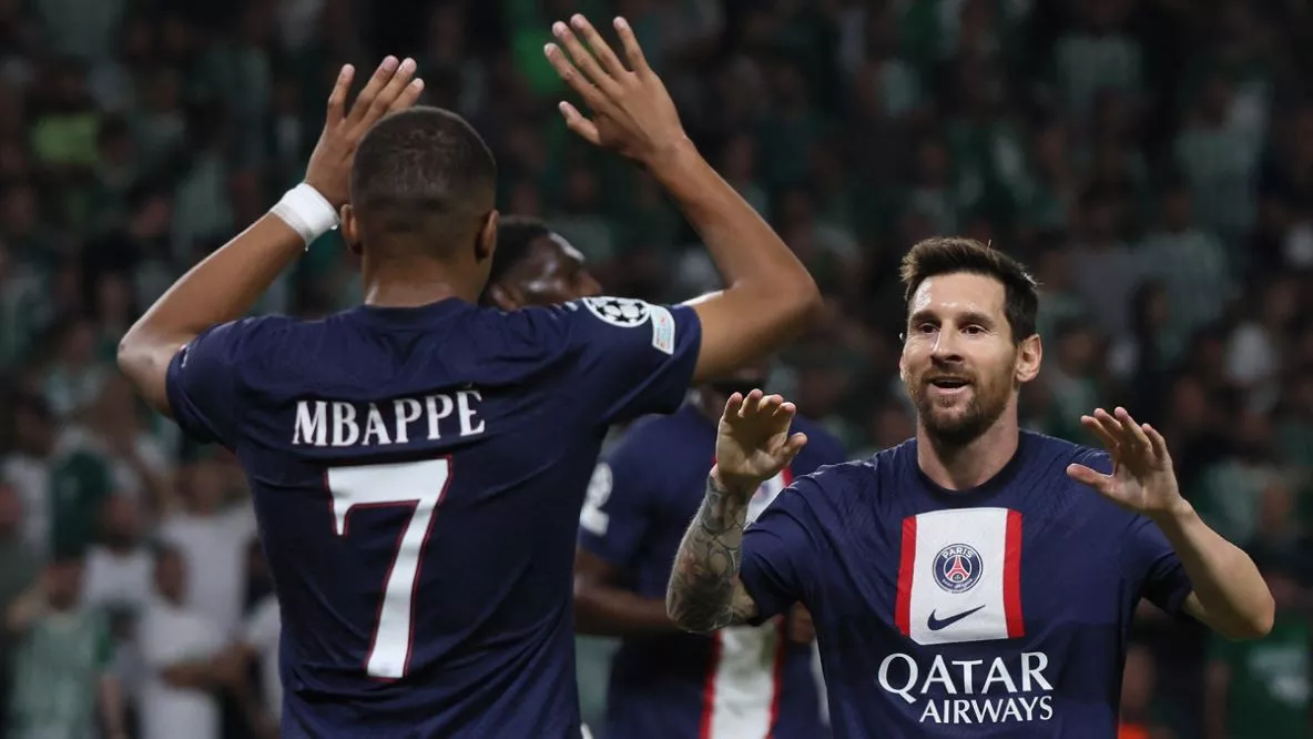 Lionel Messi y Kylian Mbappé by Télam
