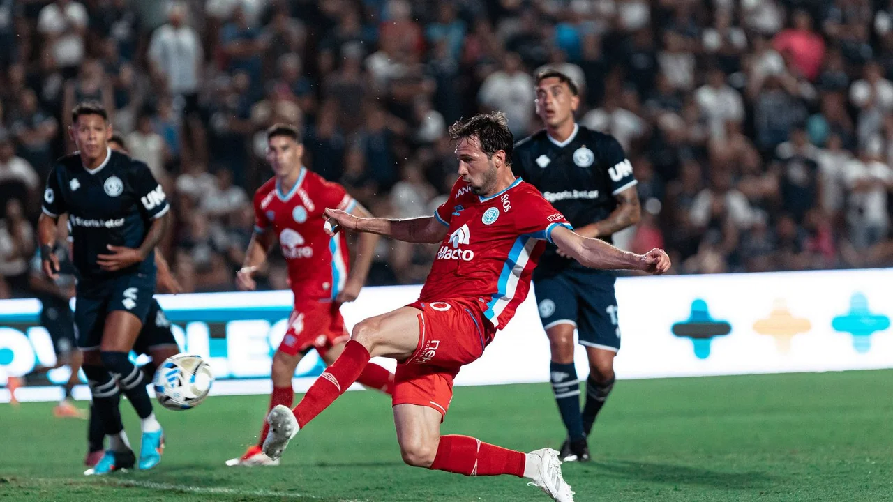 El "Mudo" Vázquez le dio el triunfo a Belgrano en Mendoza thumbnail