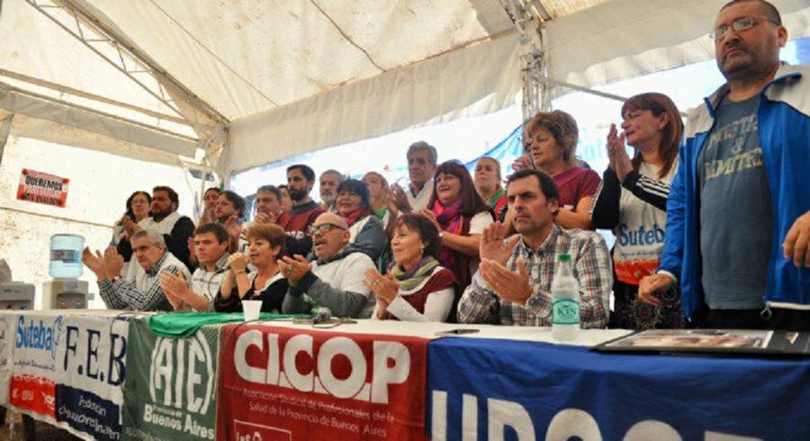 carpa blanca by @politicaonline
