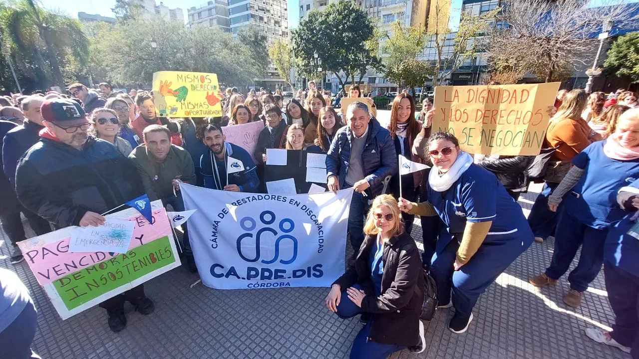 Manifestación Emergencia en Discapacidad Córdoba 7