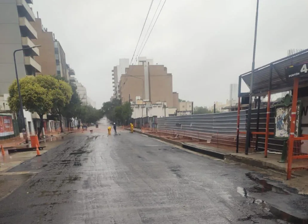 Socavón avenida habiitada by Muicip