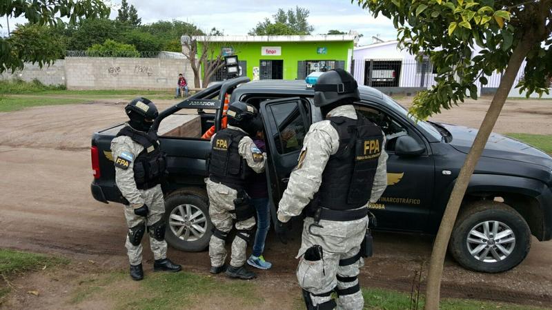 detenidos antinarcóticos