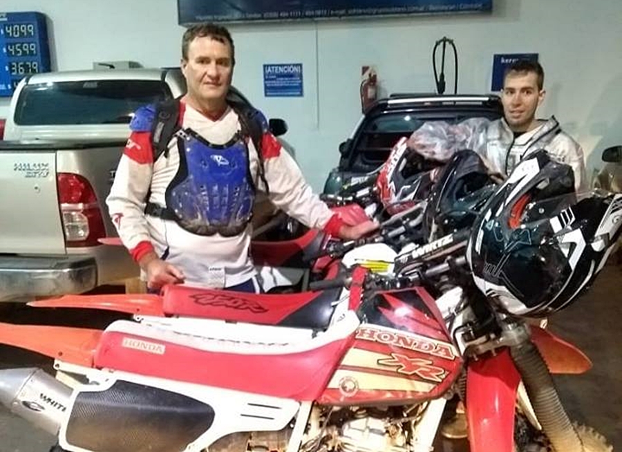 familia moto enduro