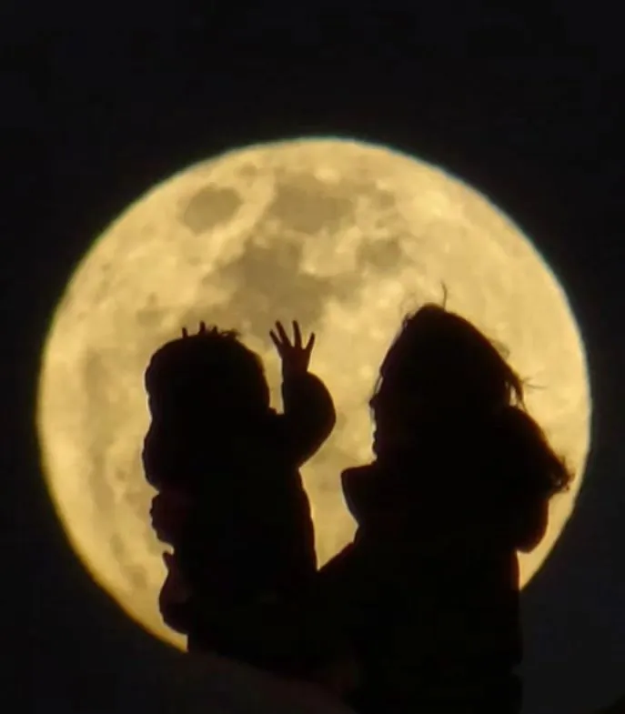 Superluna Azul IG Parador Giulio Cesare