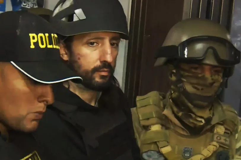 Pablo Laurta asistió a declarar pero se negó a responder preguntas sobre el doble femicidio thumbnail