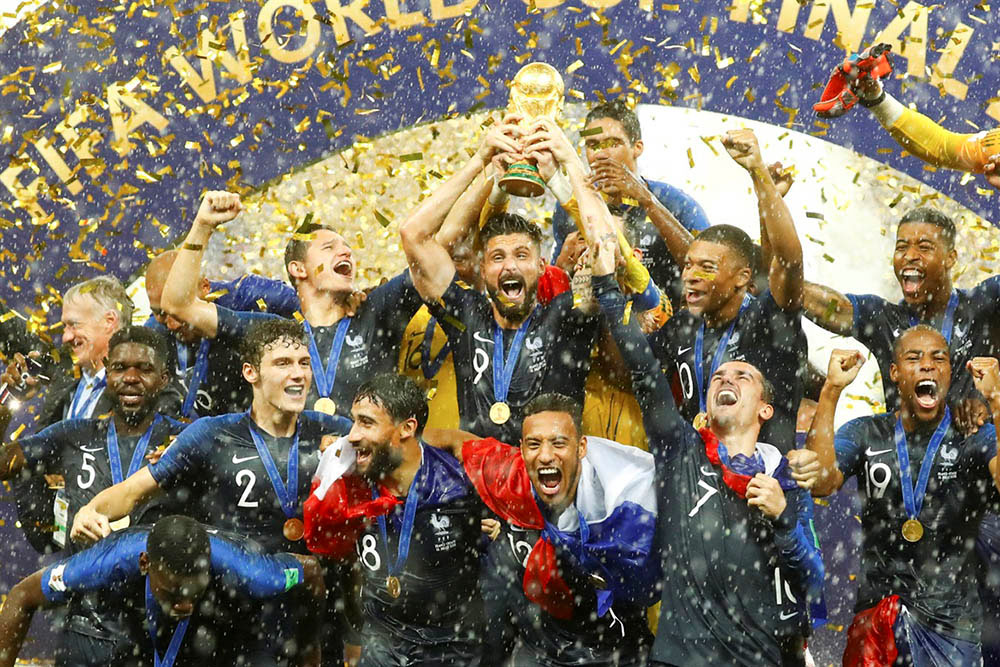 Rusia despide su mundial con Francia de campeón absoluto