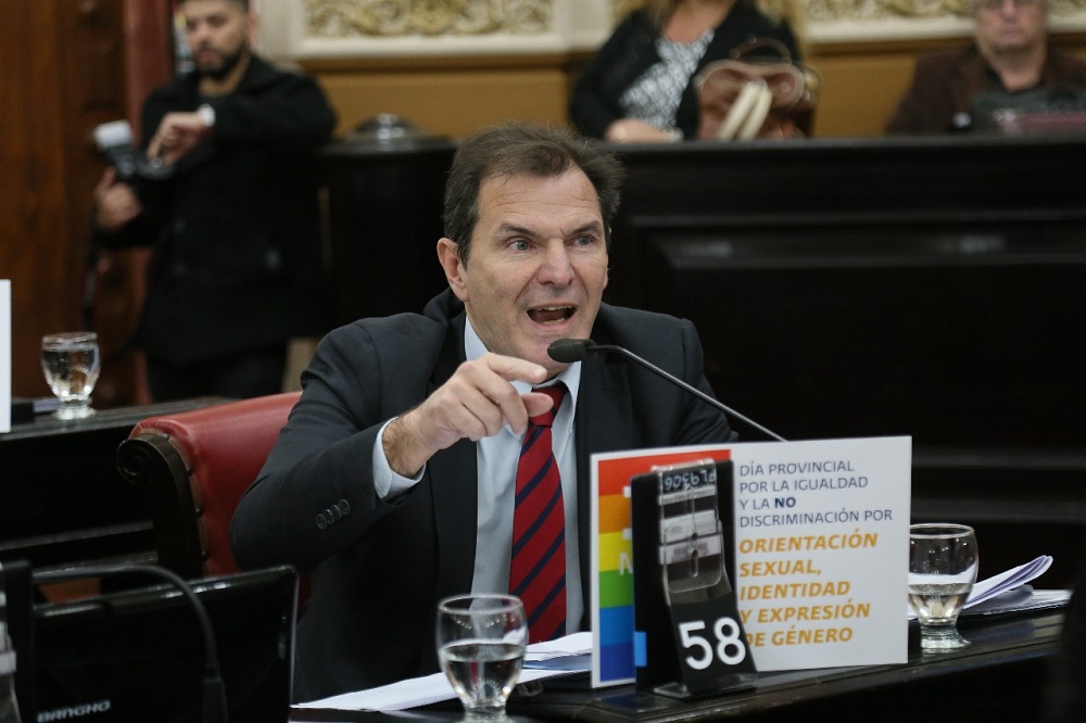 Javier Bee Sellares