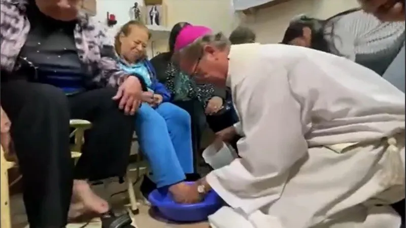 Lavado de pies García Cuerva (GENTILEZ)