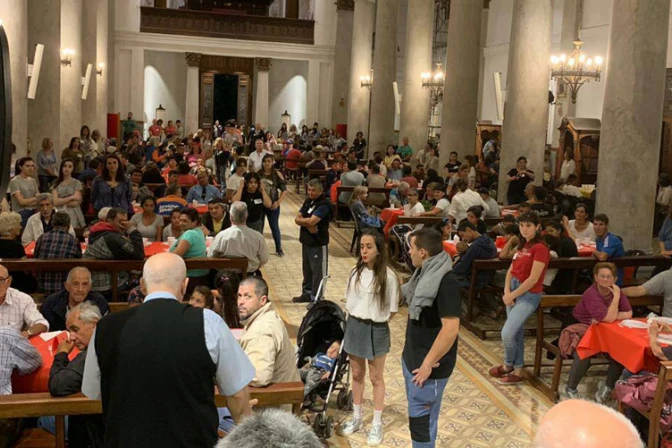 comedores en iglesias