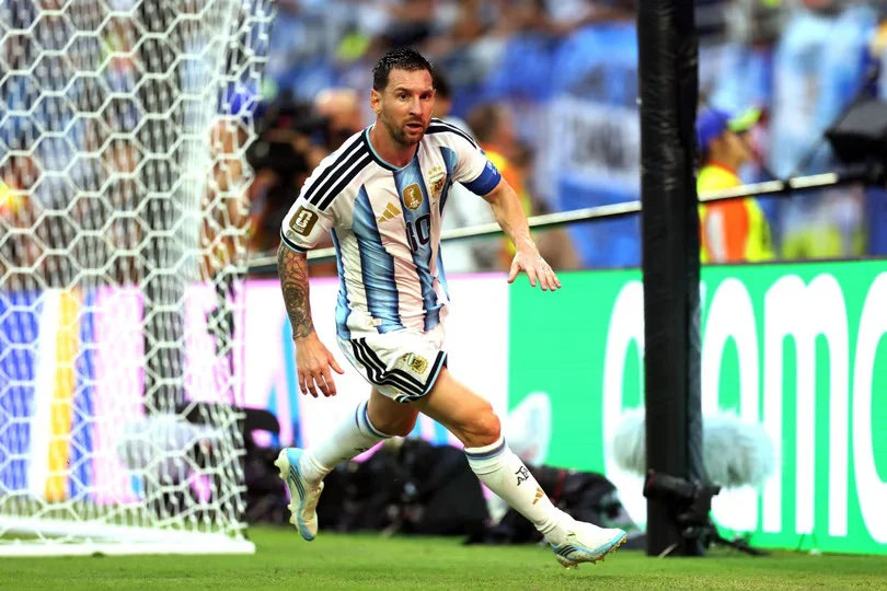 Messi by na
