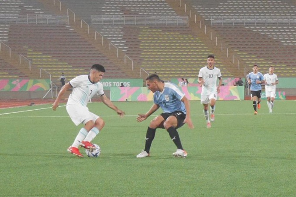 Panamericanos: Argentina goleó a Uruguay y jugará la final en fútbol