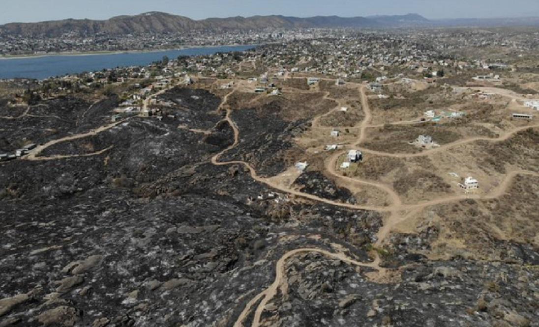 terrenos arrasadospor incendios @andyferreyra