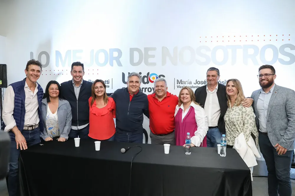 Llaryora y Gustavo Benedetti en Arroyito