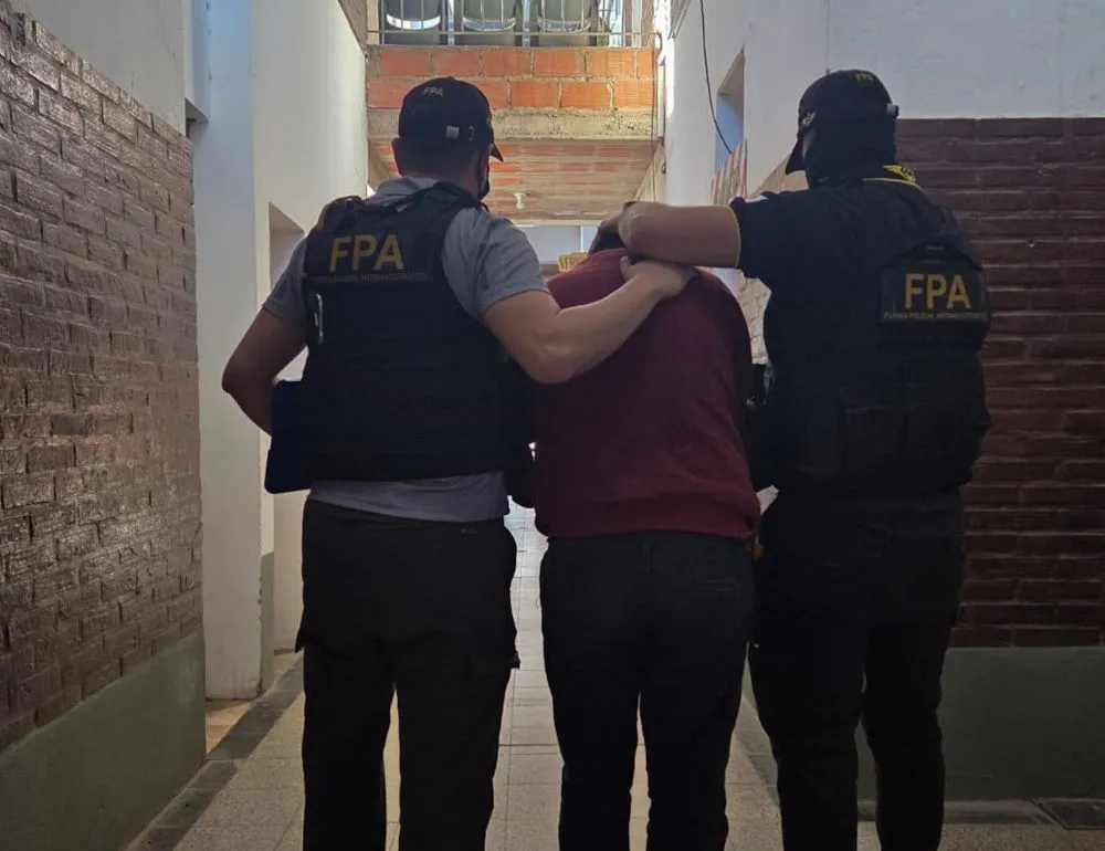 Detencion en V Dolores MPF