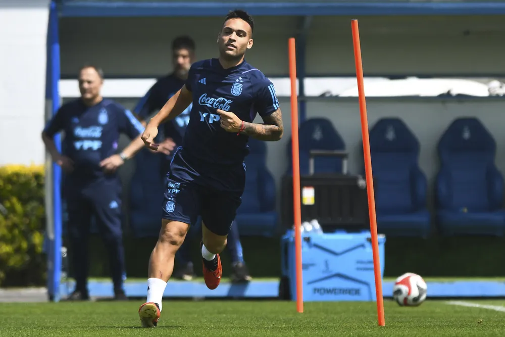 Lautaro Martínez entrenamiento Selección (NA)