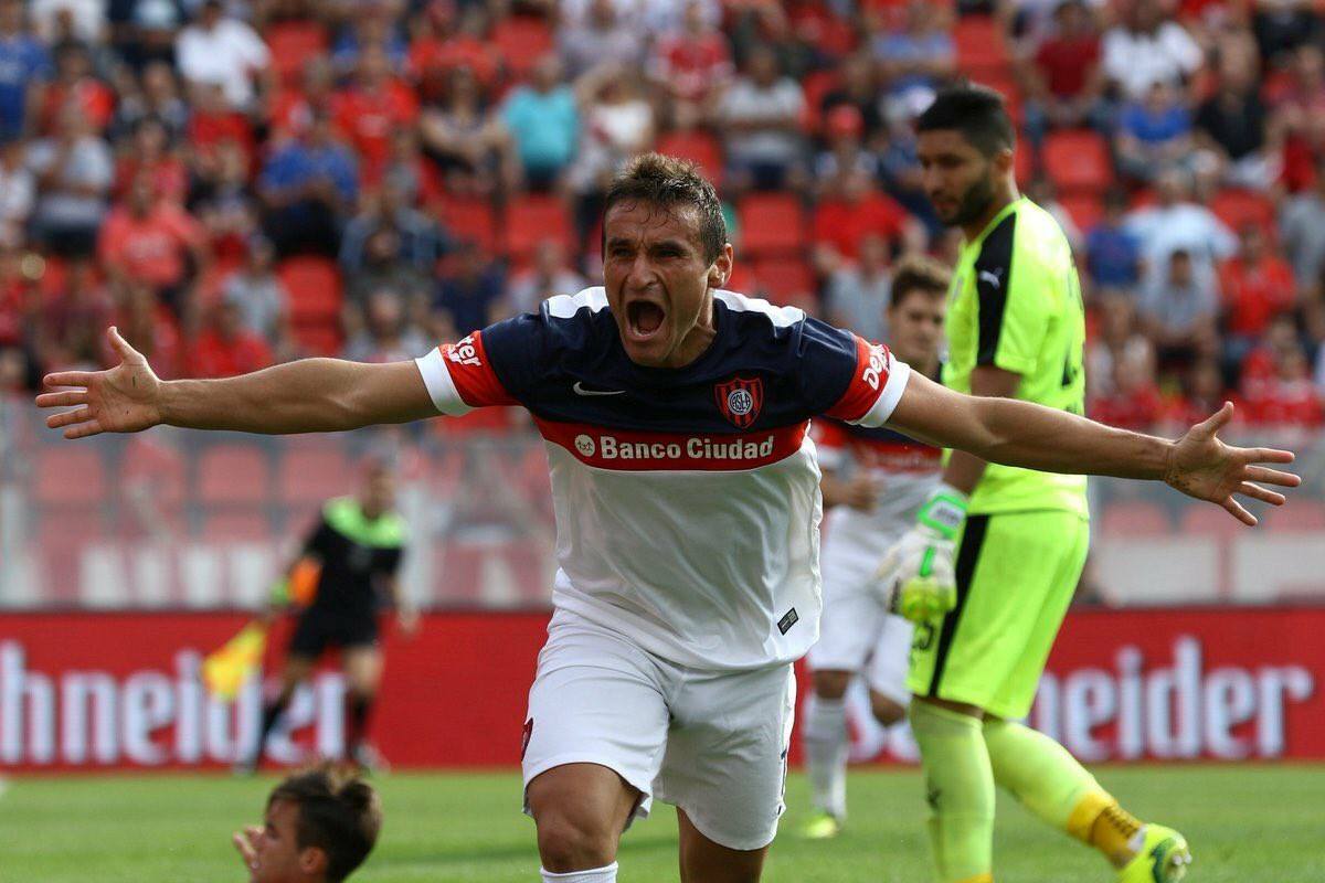 Bergessio figura en el radar de Belgrano como refuerzo