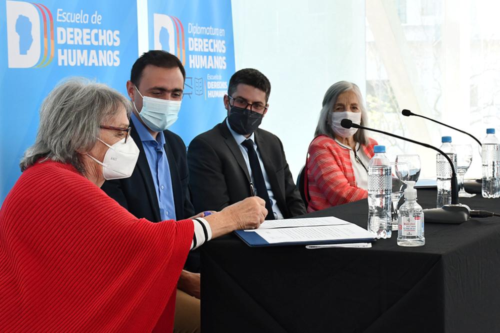 Escuela de Derechos Humanos by prensa Gobierno