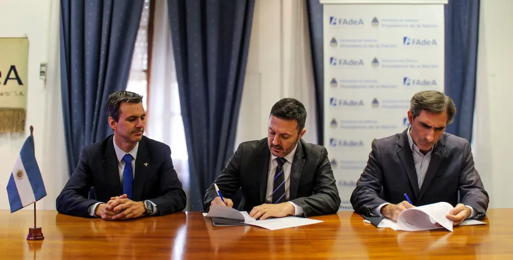 Fadea y Jetsmart by Fadea
