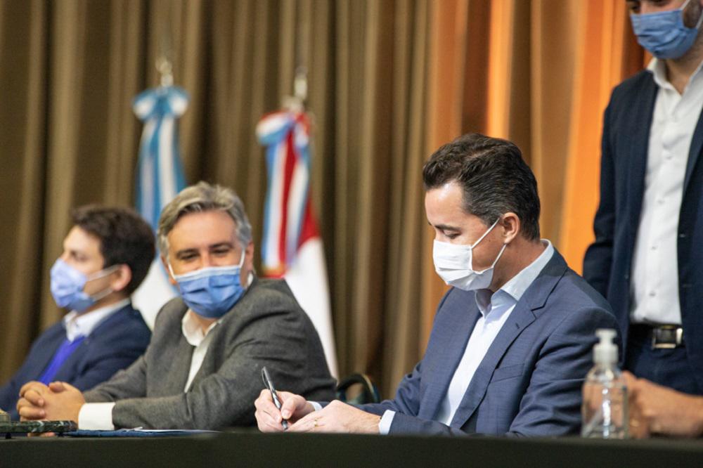 llaryora y calvo