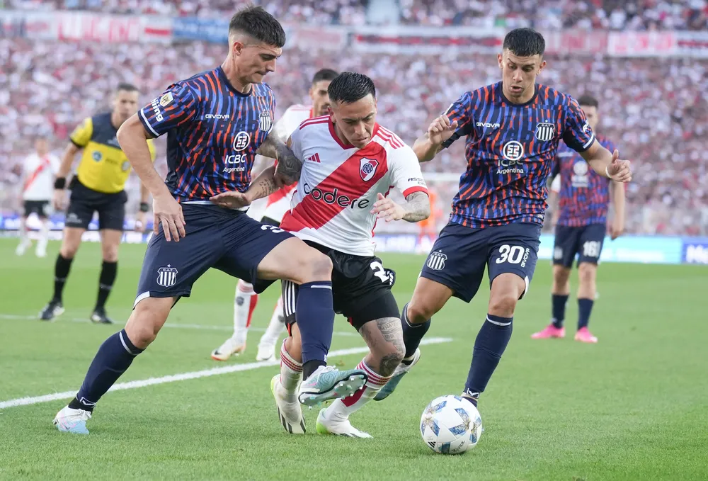 Talleres vs River by na