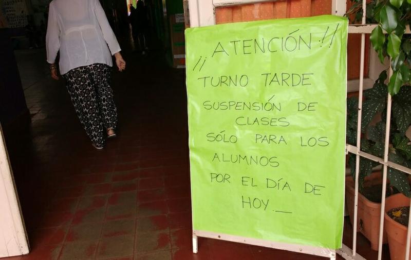 carlos paz escuela