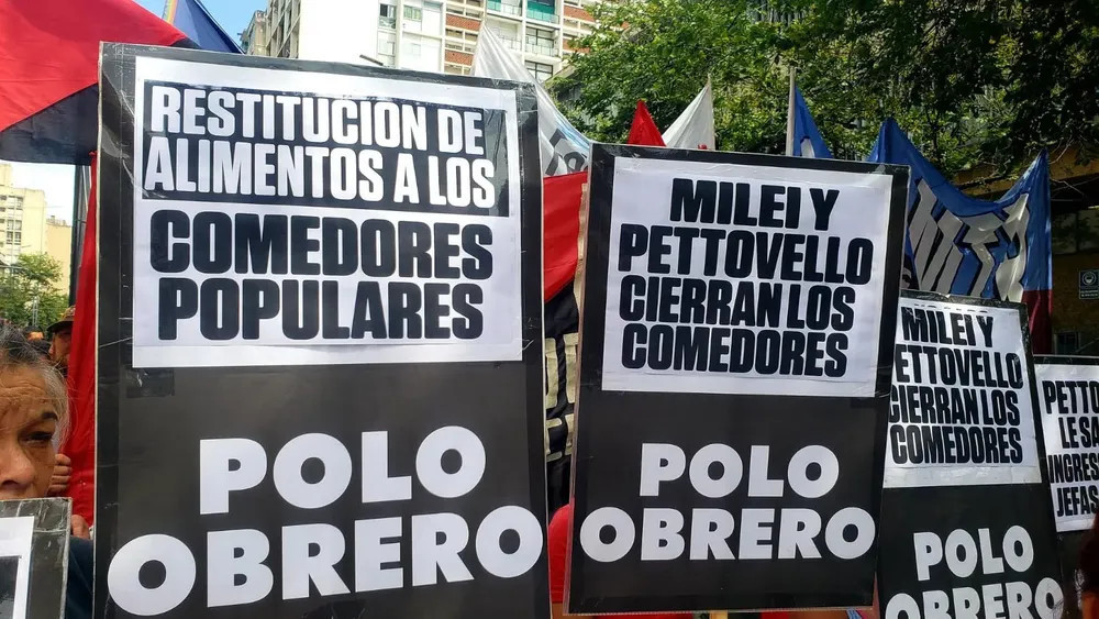 Comedores Polo Obrero by @leoguevara80