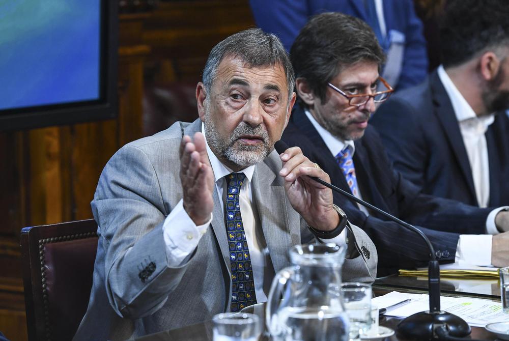 carlos caserio by na