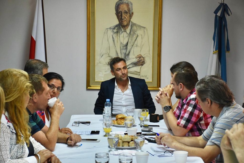 Mestre reunión UCR legisladores by prensa Mestre