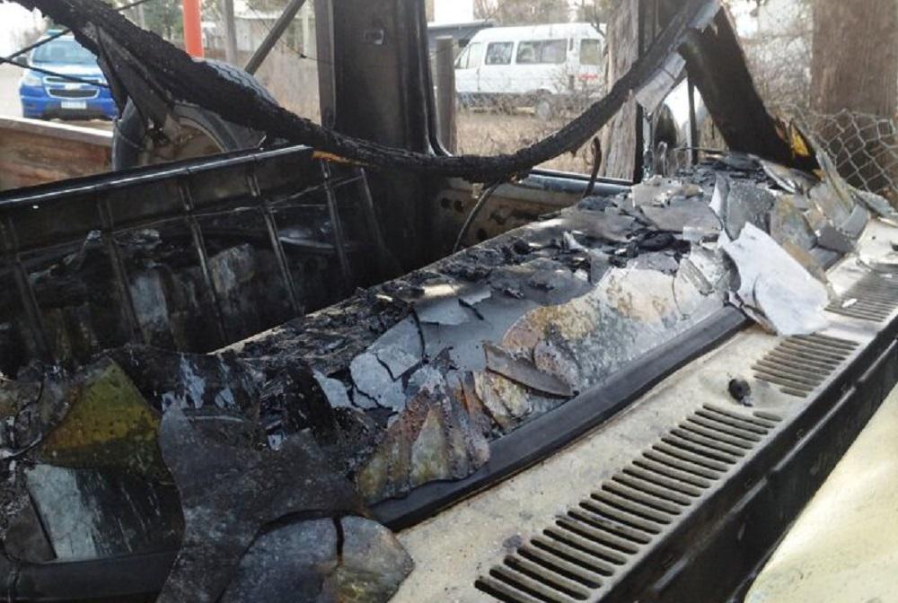 Incendio camioneta Carlos Paz Vivo