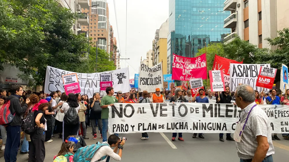 3 marcha uni fed por lucre bian (1)