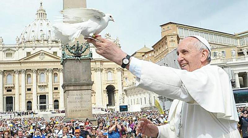 FranciscoPaloma_LOsservatoreRomano_151215papa