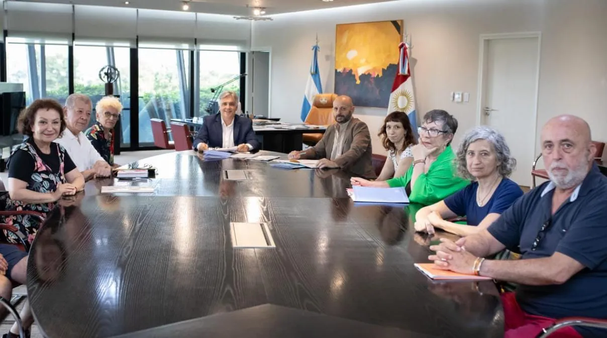 llaryora con agencia córdoba cultura