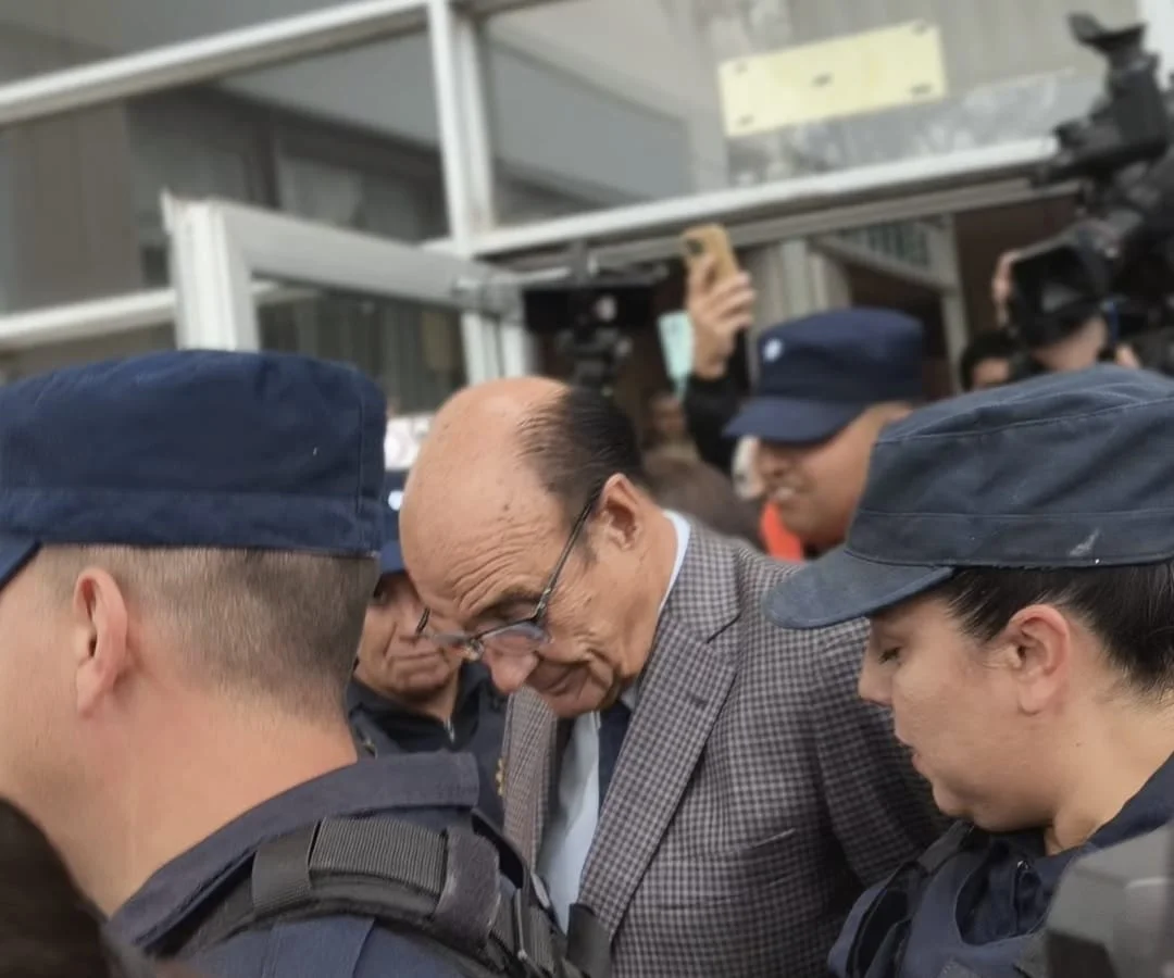 Oscar González a la salida del juicio (Bahía de Palma) 01