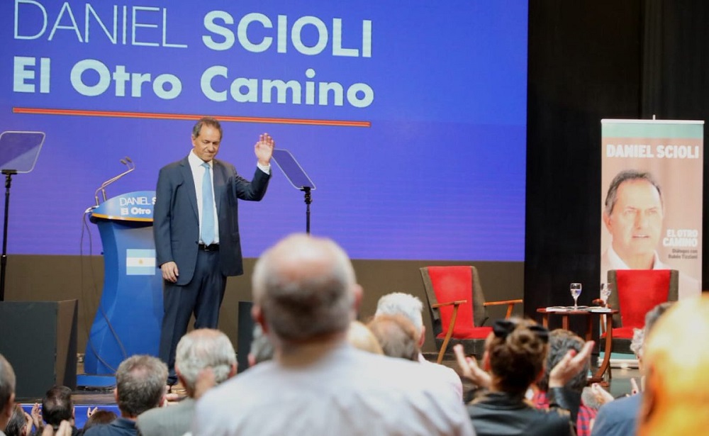 Scioli precandidatura @jorgeferraresi